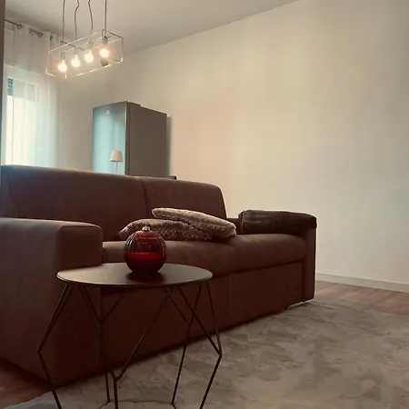 Apartment Chic *