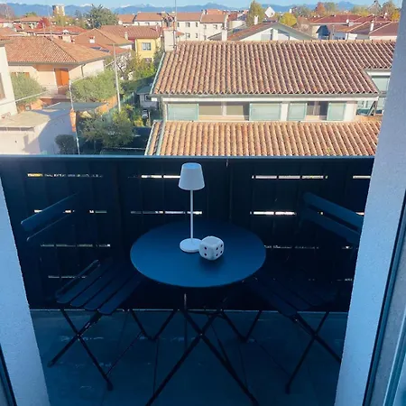 Chic Apartamento Treviso